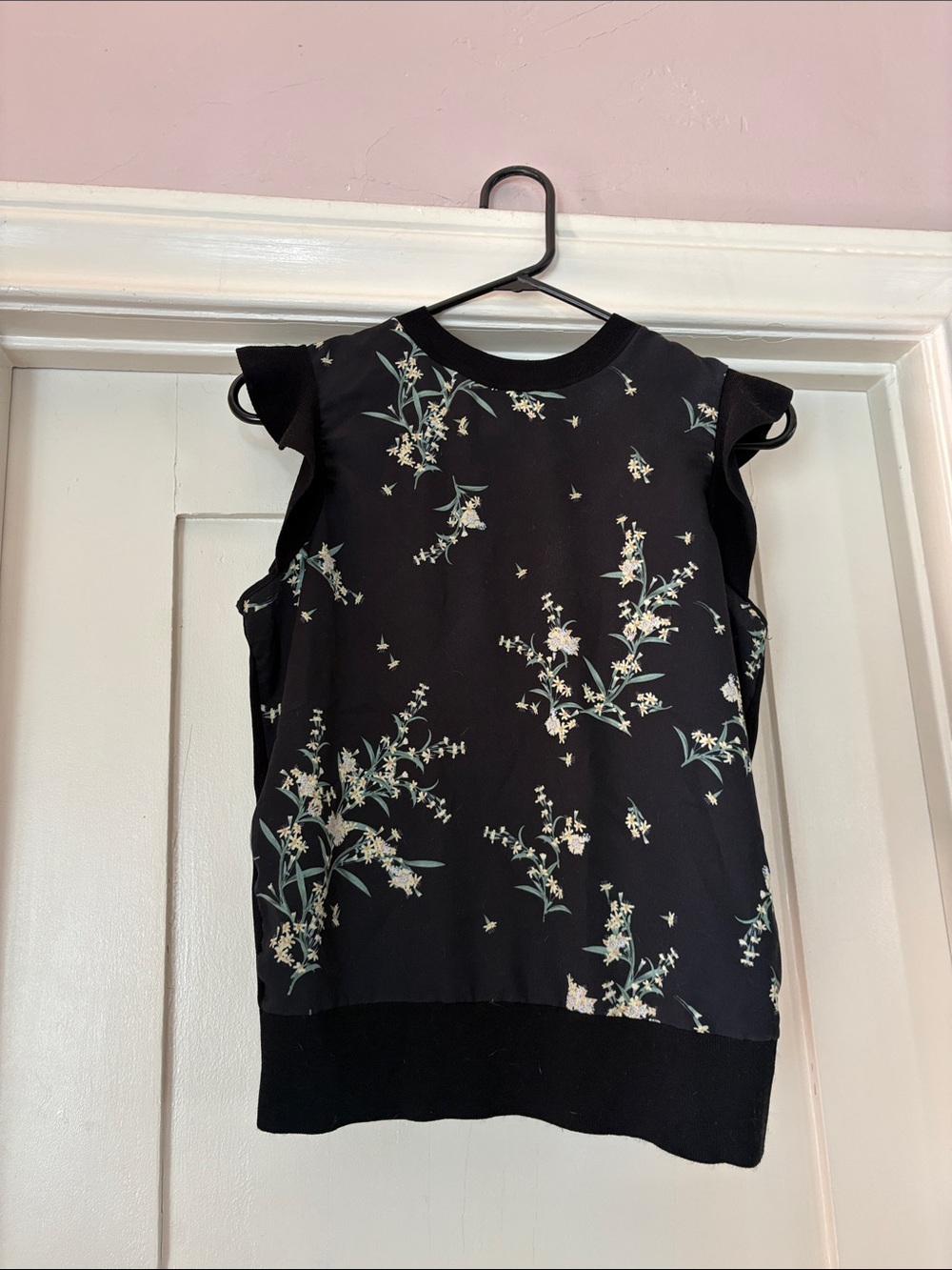 Ted Baker Black Floral Ruffle-Sleeve Tank